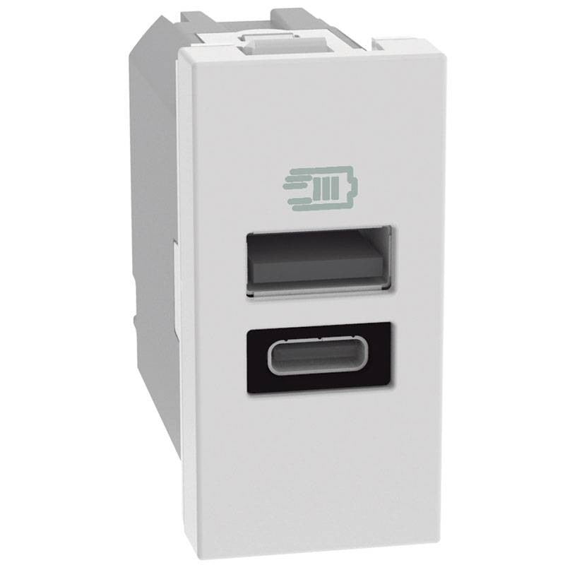 Caricatore USB Bticino MatixGO 15W con porta tipo A e C, design bianco, per ricarica dispositivi elettronici.