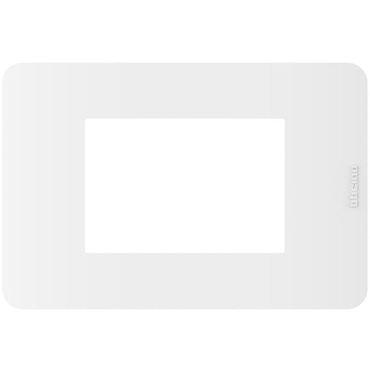 Placca Bticino MatixGO 3 moduli bianca JA4803JW in tecnopolimero, 84.2mm altezza, 124.7mm larghezza.