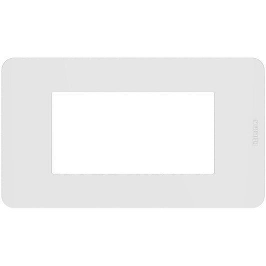 Placca Bticino MatixGO 4 moduli bianca JA4804JW in tecnopolimero, design elegante e minimalista.
