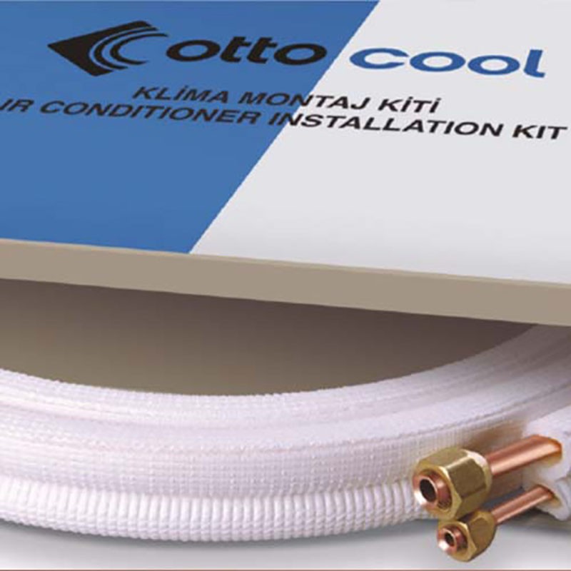 Kit installazione climatizzatore Otto Cool con tubi in rame e raccordi, ideale per montaggio facile e veloce.