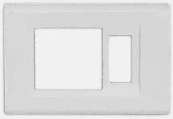 Placca Click Schuko+1P Bianco FEB 2588/WH - Tecnopolimero Resistente, Installazione Facile, Eleganza Moderna