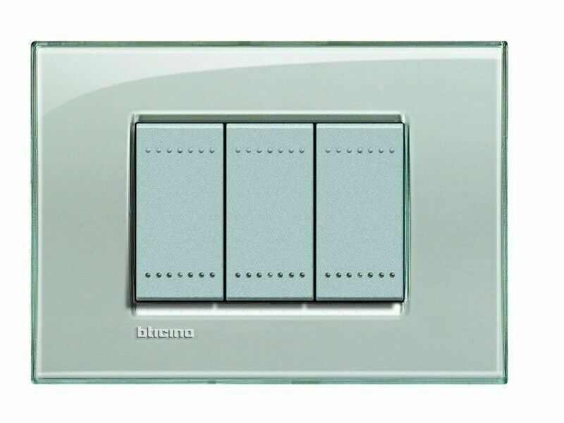 Living Light Placca 3 posti grigio ghiaccio LNA4803KG, interruttore modulare in tecnopolimero.