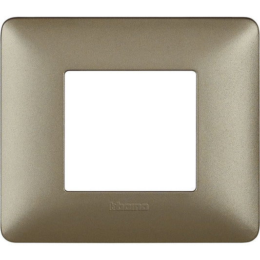 Placca Bticino Matix titanio 2 moduli AM4802MTA, supporto 500SM2A, dimensioni 84mm x 96.2mm, design elegante.