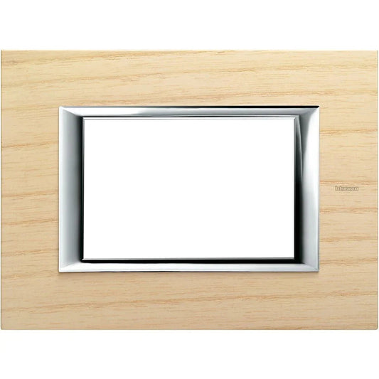 Bticino HA4803LFR - Placca Axolute Rettangolare 3 Moduli in Legno Frassino, Design Elegante e Funzionale